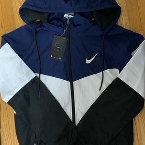 Nike Windbreaker SOLD